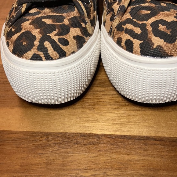 Steve Madden Emmi Sneaker - Picture 8 of 12